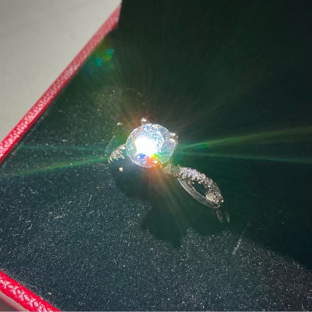 GORGEOUS 1 Carat Moissanite Engagement Ring 💍
